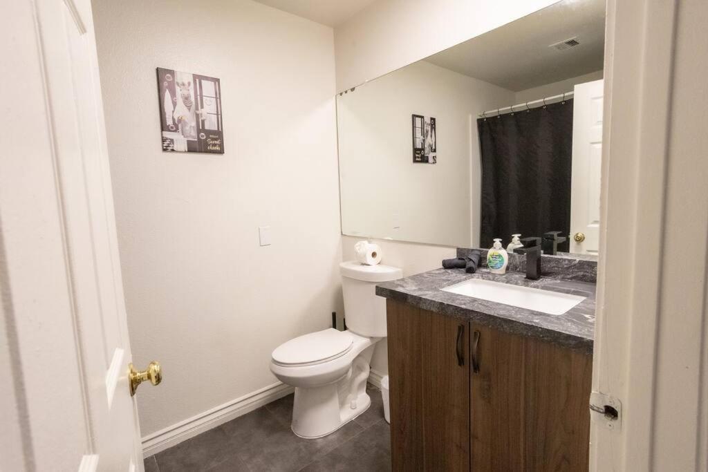 2 Bedroom Close To Las Vegas Strip Bagian luar foto